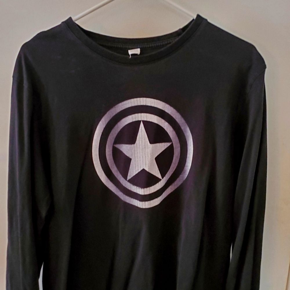 Marvel Captain America Black and silver long sleeve t shirt